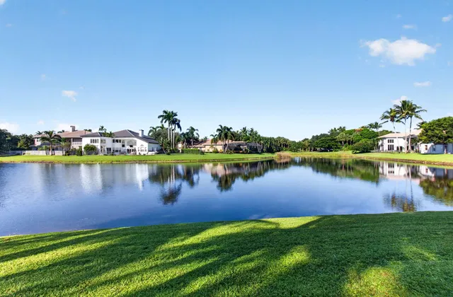 Saturnia Isles Residence photo 81