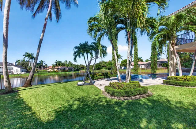 Saturnia Isles Residence photo 83