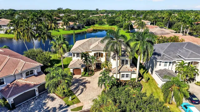 Saturnia Isles Residence photo 88