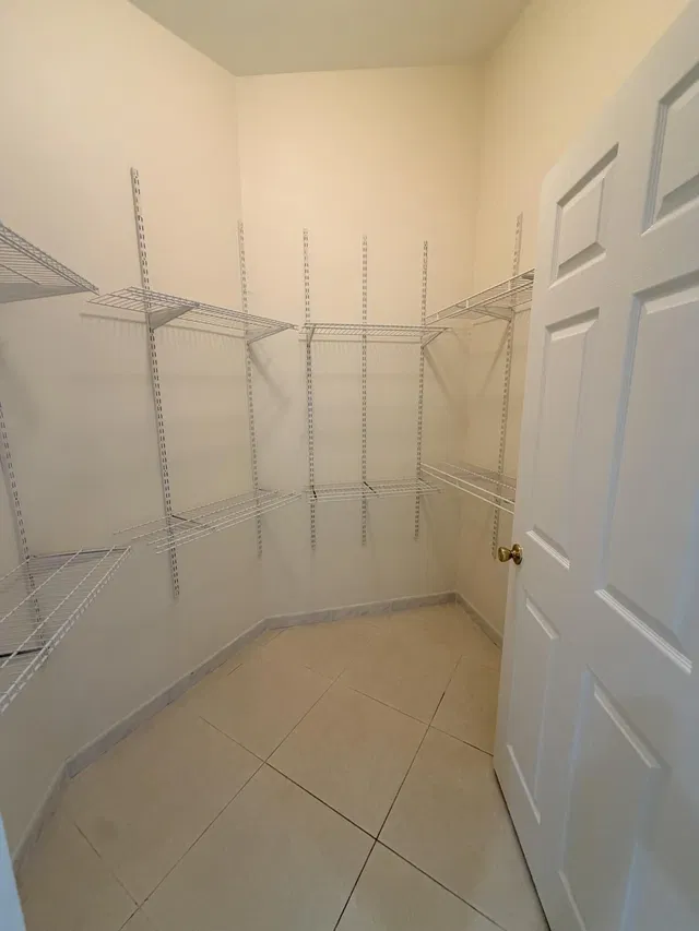 Residence photo 9