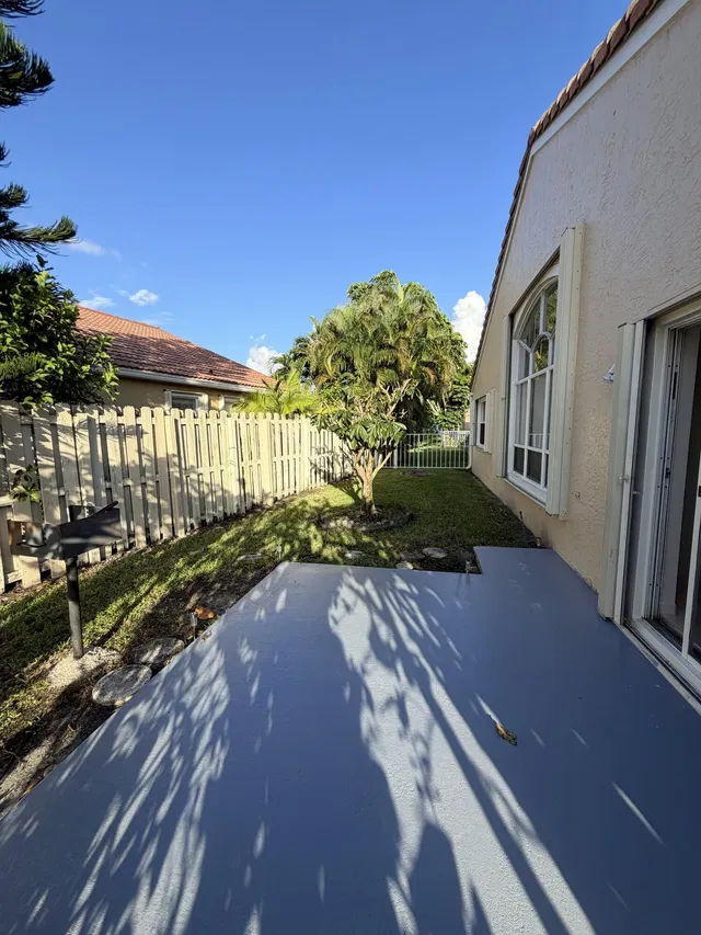 Residence photo 18