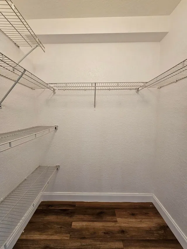 Unit 311 photo 17