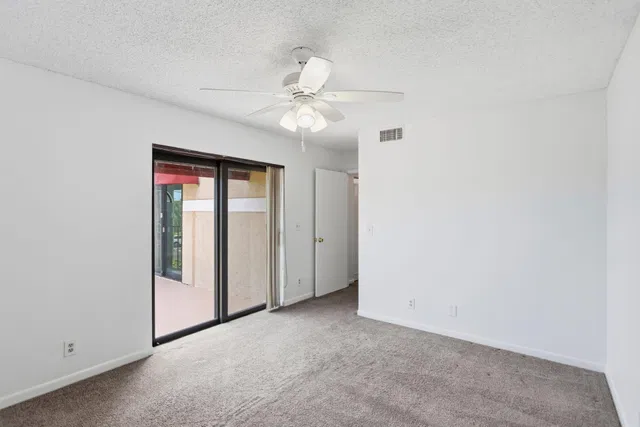 Unit C photo 17