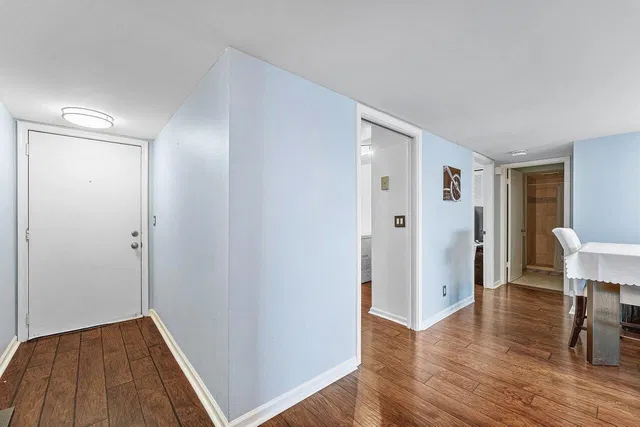 Unit 502 photo 7