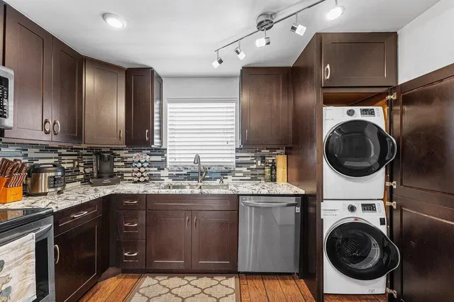 Unit 502 photo 26
