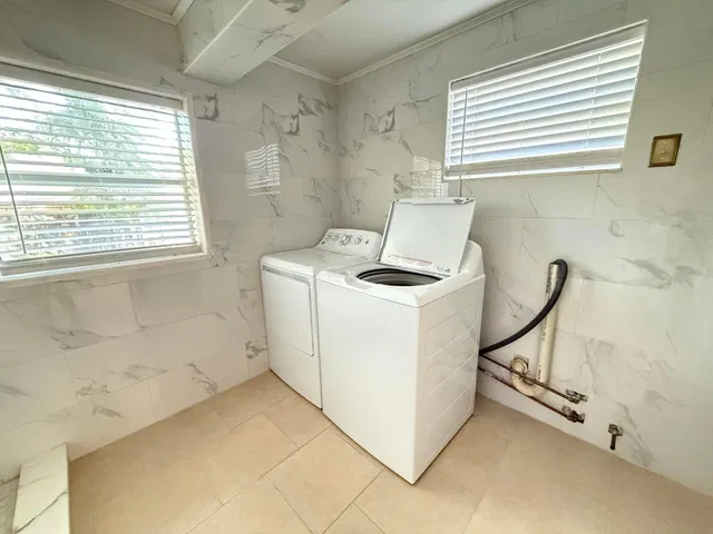 Residence photo 10