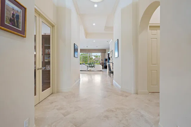 Residence photo 10