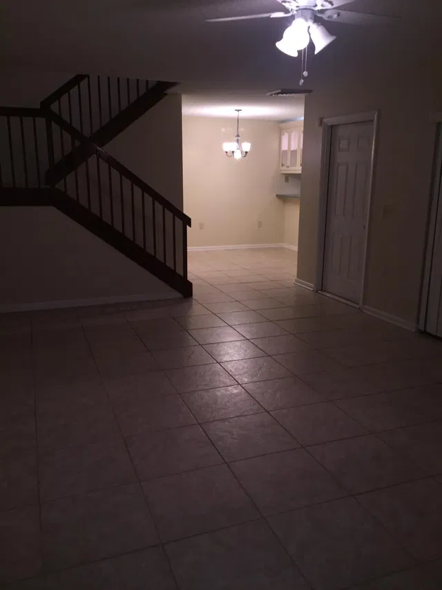Residence photo 12