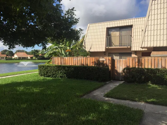 Residence photo 27