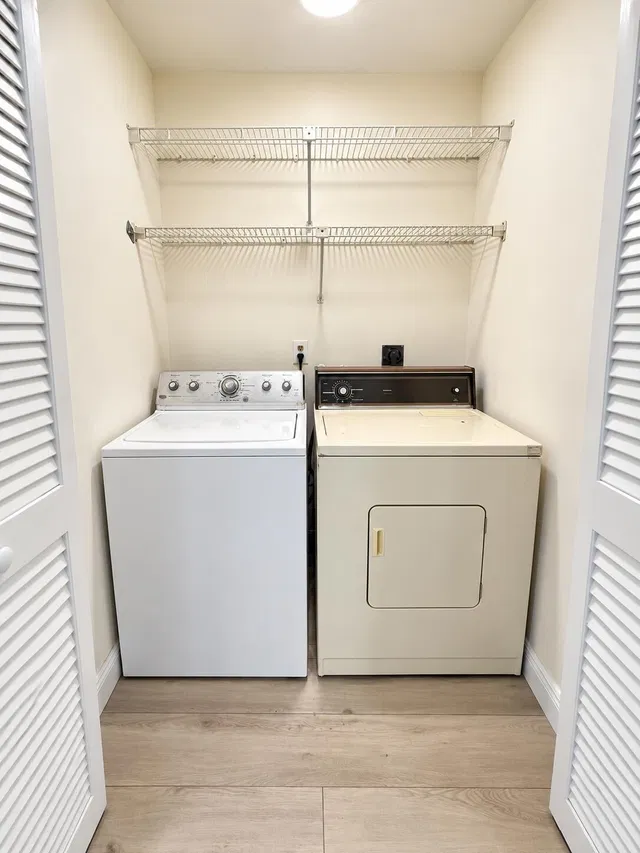 Unit 2114D photo 10