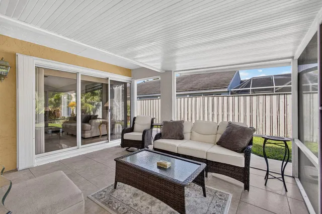 PGA National Palm Beach Gardens Residence photo 28