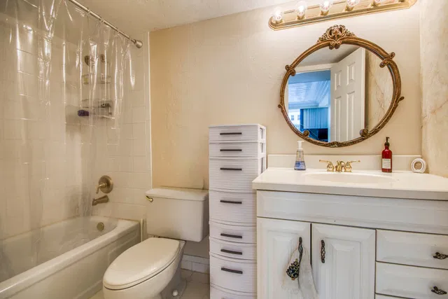 South Palm Beach Unit 114 photo 8
