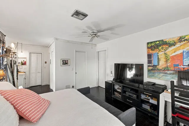 Residence photo 6