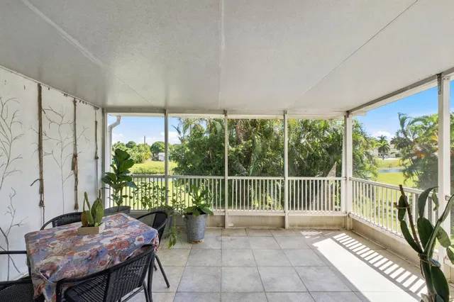 Residence photo 10