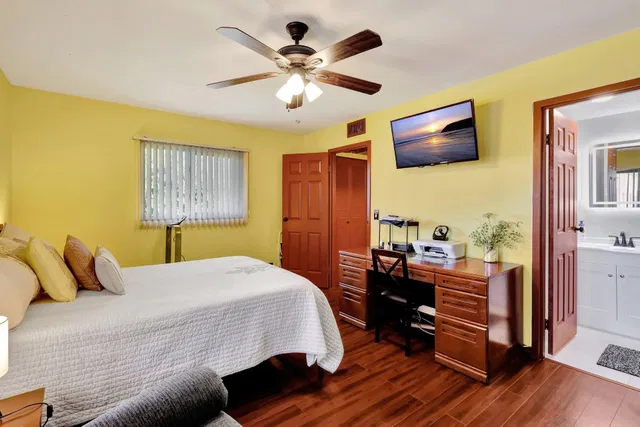 Unit 278 photo 16