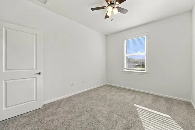Residence photo 20