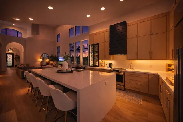 Residence photo 3