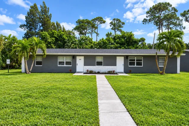 Residence photo 4