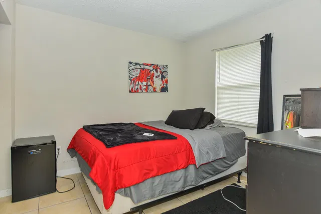 Residence photo 15