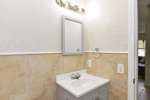 Residence photo 17