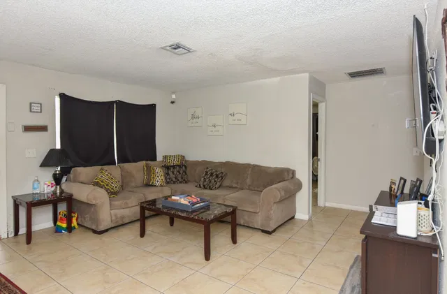 Residence photo 27