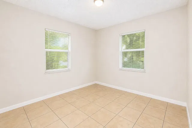 Residence photo 36