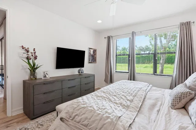 Residence photo 15