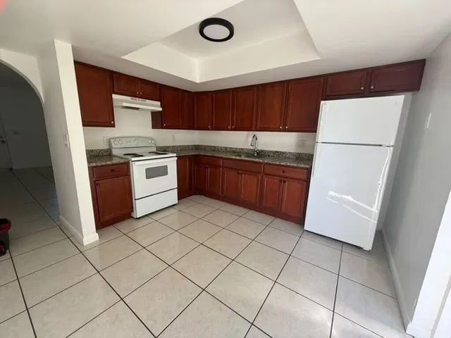 Residence photo 3