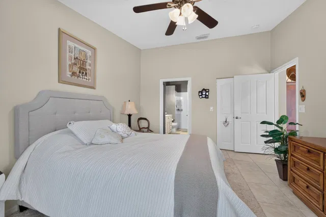 Residence photo 17