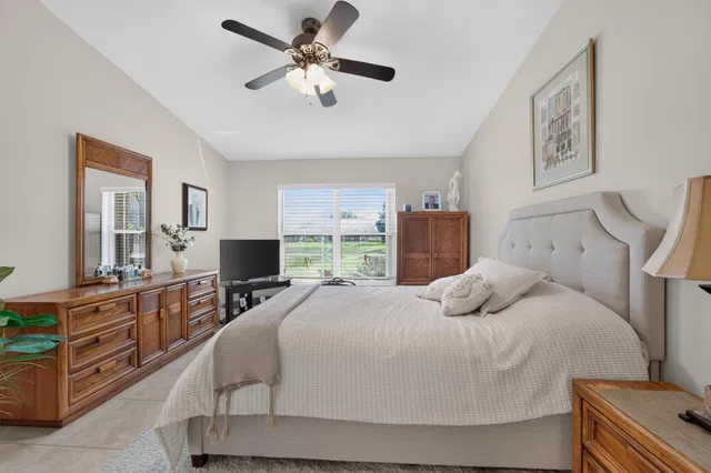 Residence photo 18