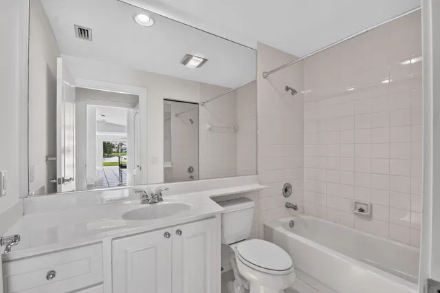 Residence photo 36