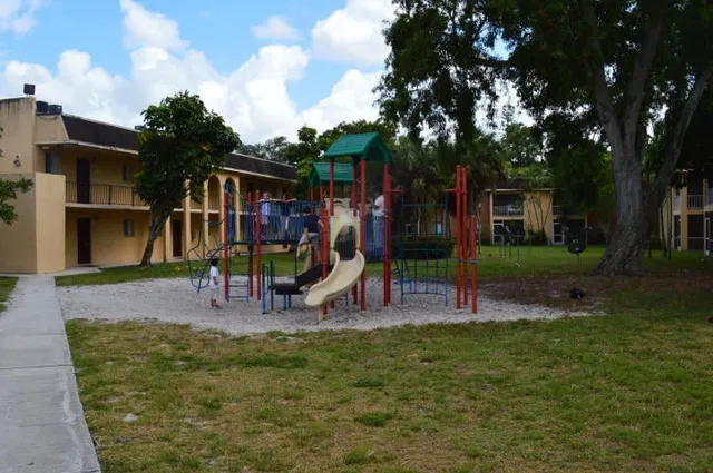 Unit 201 photo 26
