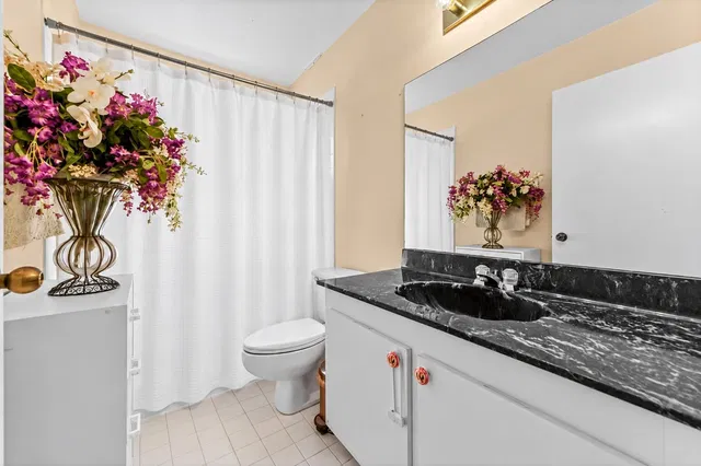 Residence photo 19