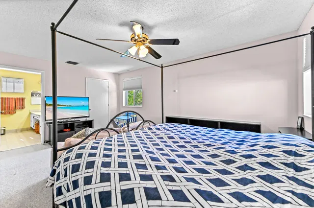 Residence photo 20