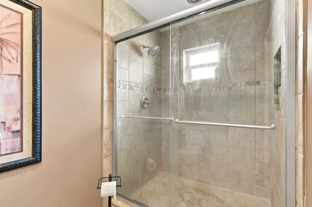  Residence photo 23