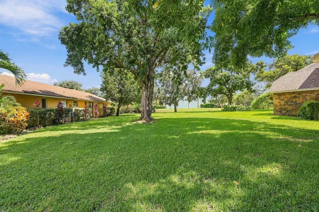  Residence photo 39