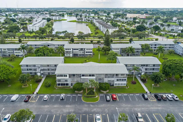 Residence photo 18