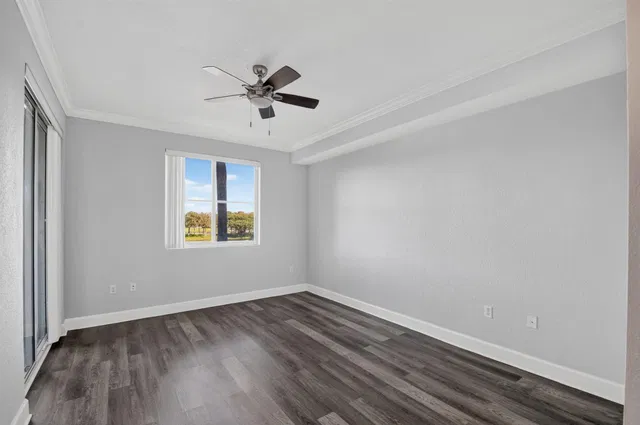 Unit 2208 photo 22