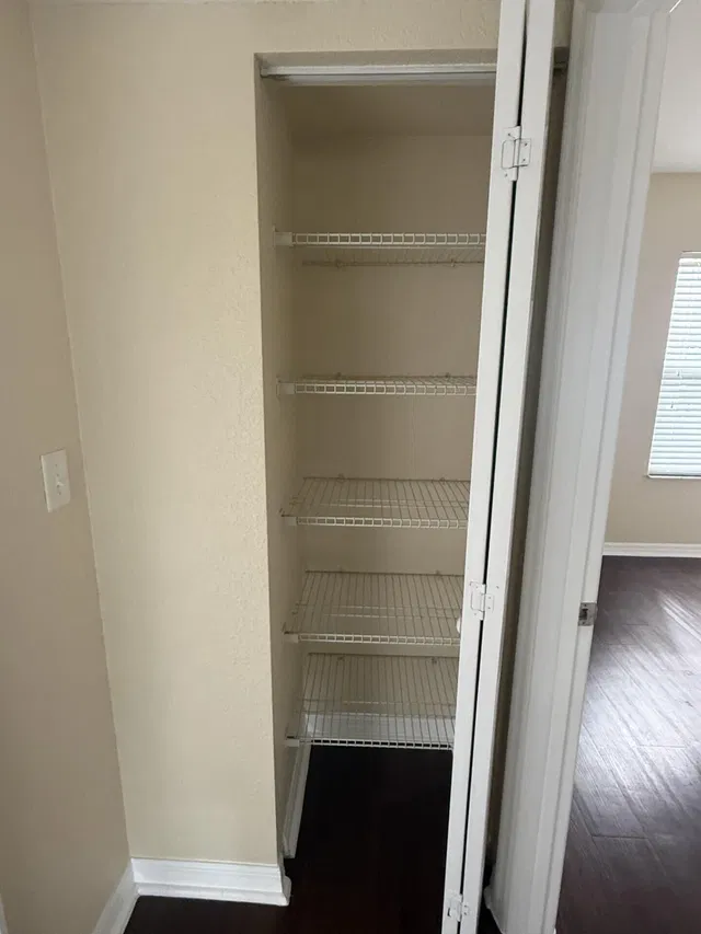 Unit 2102 photo 14