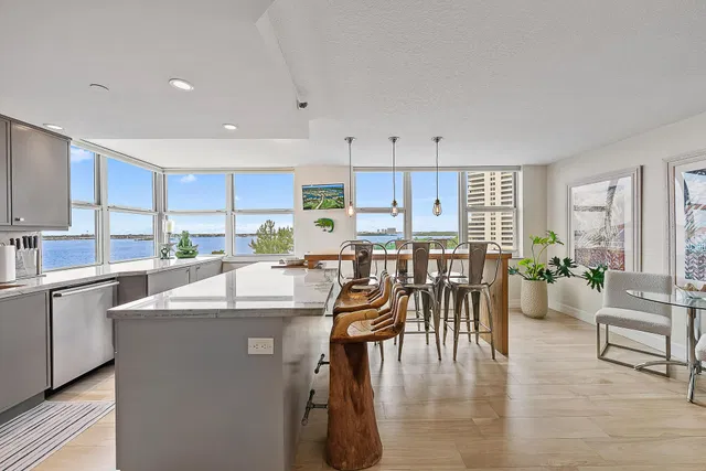Corniche Singer Island Unit 505 photo 3