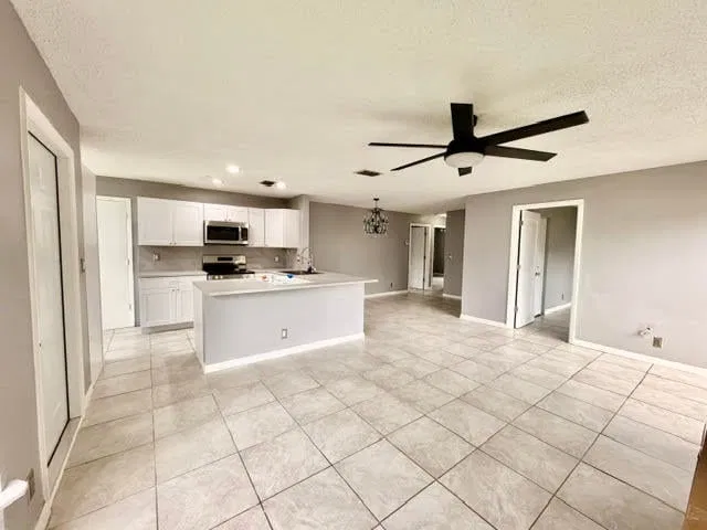Residence photo 4