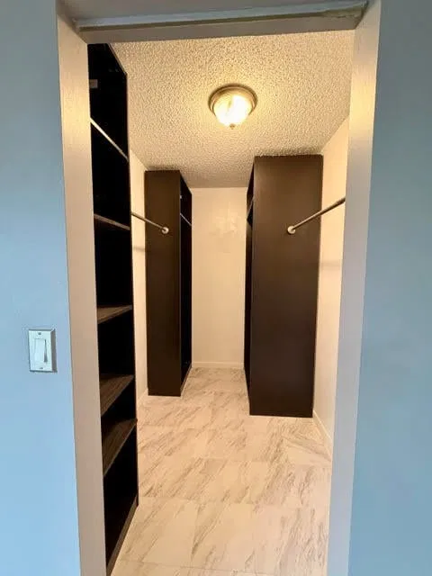 Residence photo 17