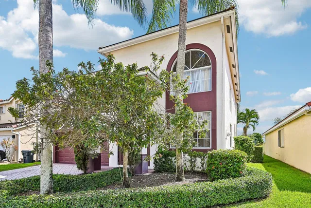 Residence photo 4