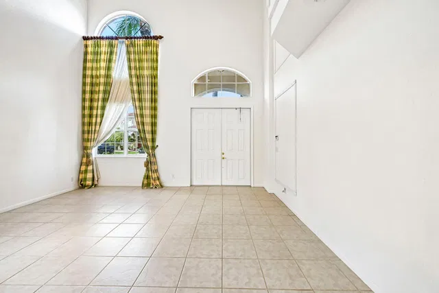 Residence photo 6
