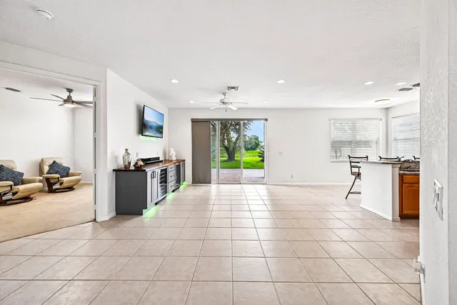 Residence photo 10