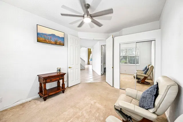 Residence photo 20