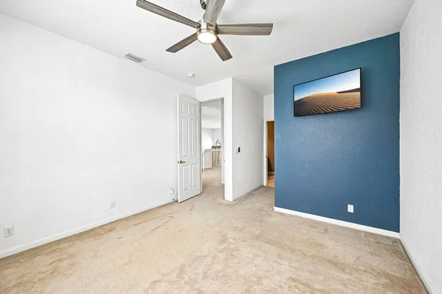 Residence photo 29
