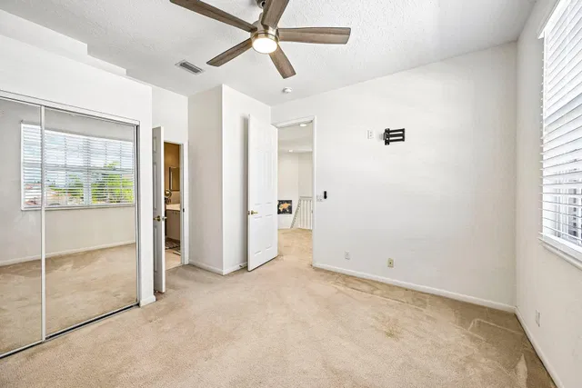 Residence photo 33