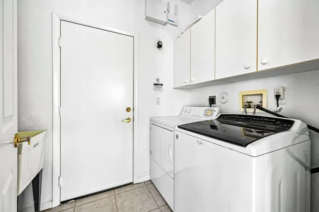 Residence photo 34