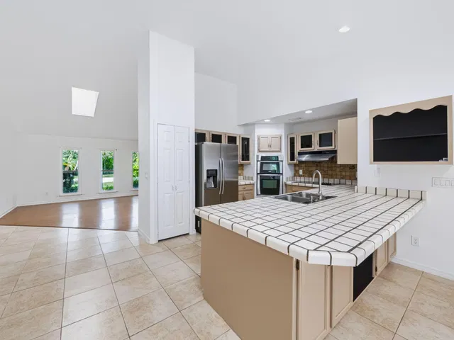 Residence photo 10